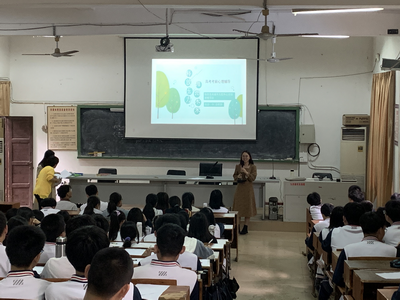 仙游县未成年人校外心理健康辅导站在枫亭中学举行送教送咨询活动